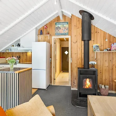 In 2 By The Lake, Legoland, Forestcabindk *