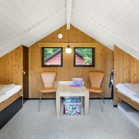 In 2 By The Lake, Legoland, Forestcabindk Nyaraló Ansager