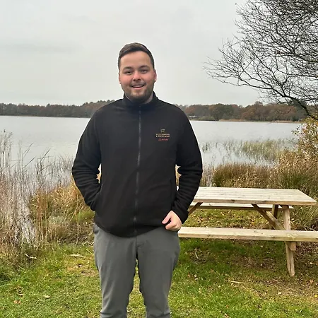 Nyaraló In 2 By The Lake, Legoland, Forestcabindk *