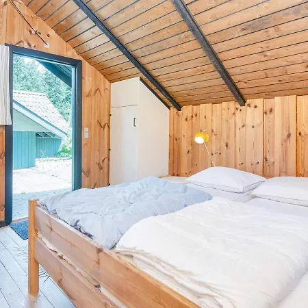 In 2 By The Lake, Legoland, Forestcabindk